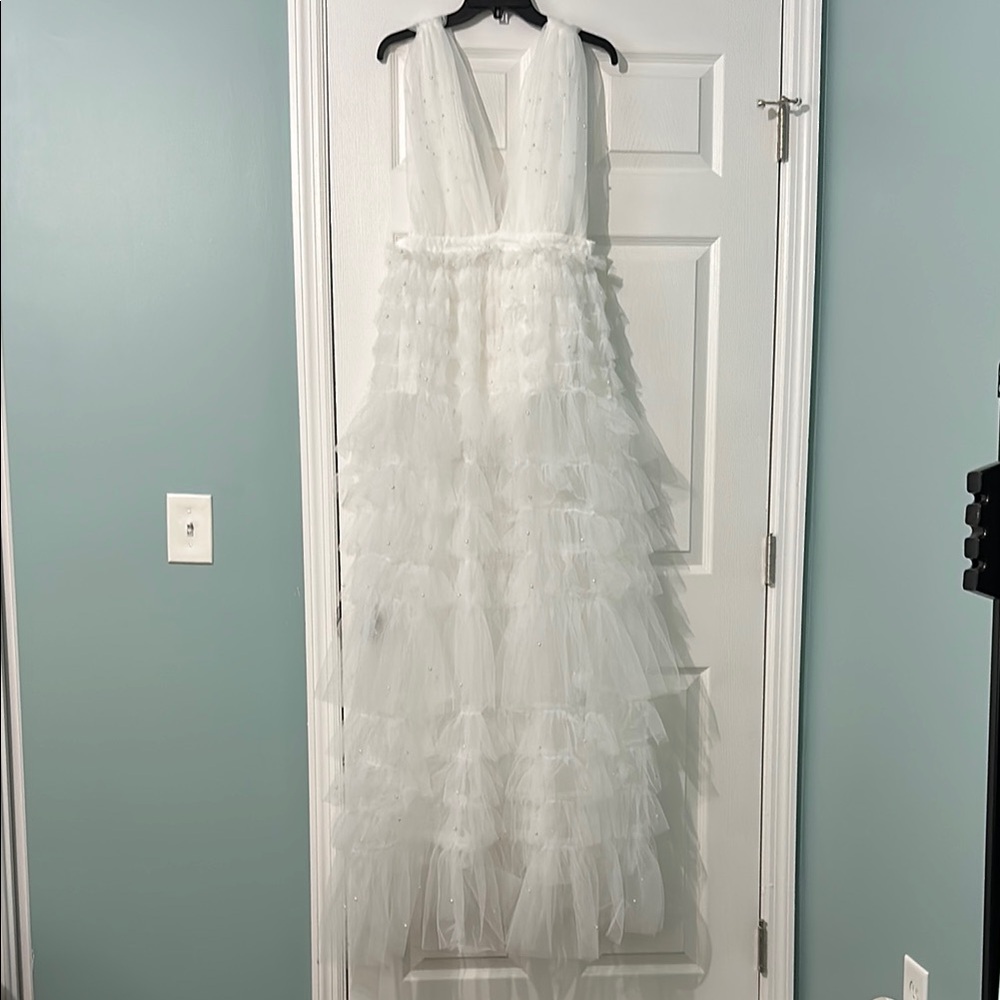 UNTAMED PETALS BY AMANDA JUDGE Baroness Pearl Gown - Ivory